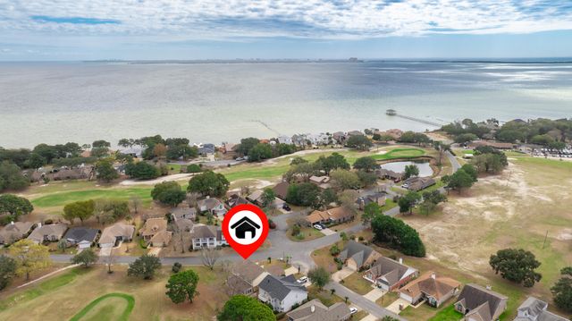 2917 Shalimar Lane, Shalimar, FL 32579