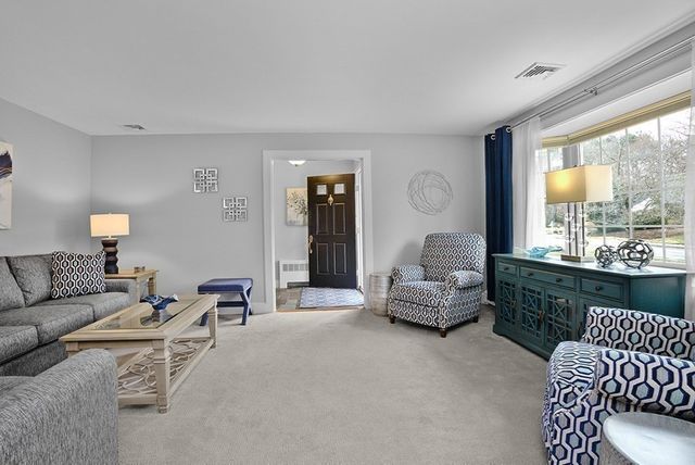 221 High St, Canton, MA 02021