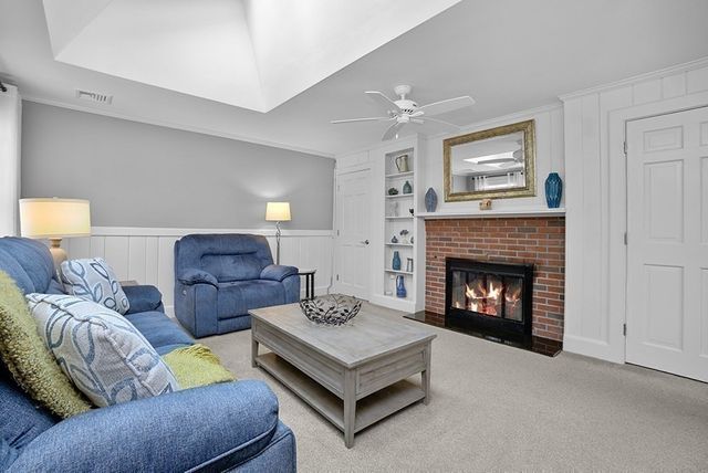 221 High St, Canton, MA 02021