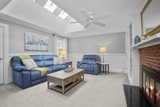 221 High St, Canton, MA 02021