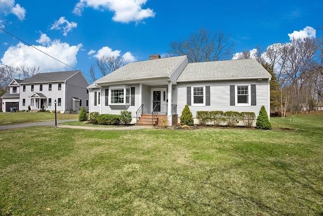 221 High St, Canton, MA 02021