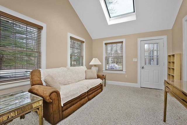 221 High St, Canton, MA 02021