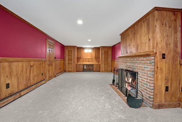 221 High St, Canton, MA 02021