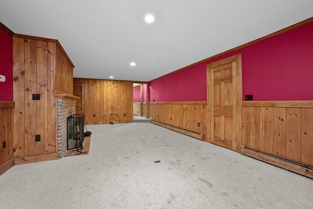 221 High St, Canton, MA 02021