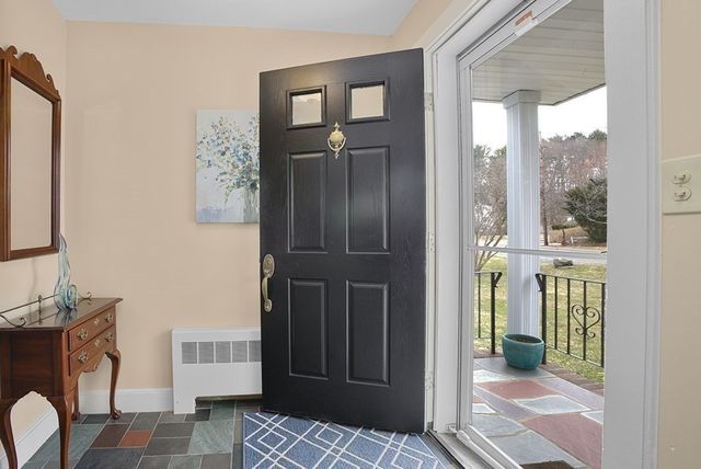 221 High St, Canton, MA 02021