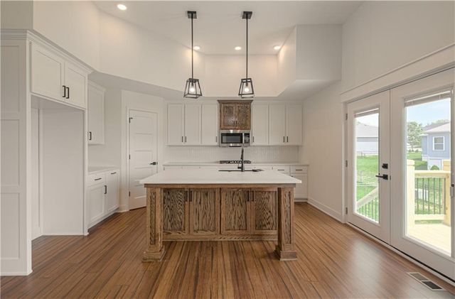 2211 Prairie Creek Drive, Kearney, MO 64060