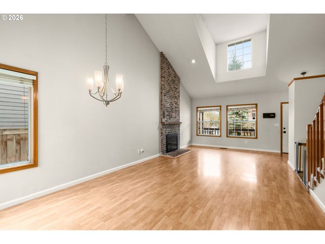 5621 Nw 179TH Ave, Portland, OR 97229