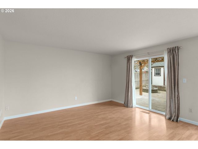 5621 Nw 179TH Ave, Portland, OR 97229