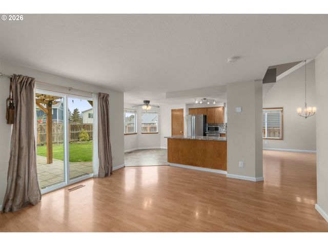 5621 Nw 179TH Ave, Portland, OR 97229