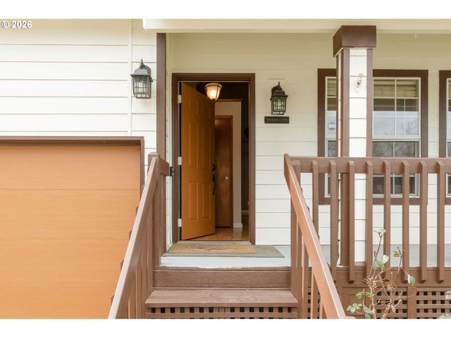 5621 Nw 179TH Ave, Portland, OR 97229