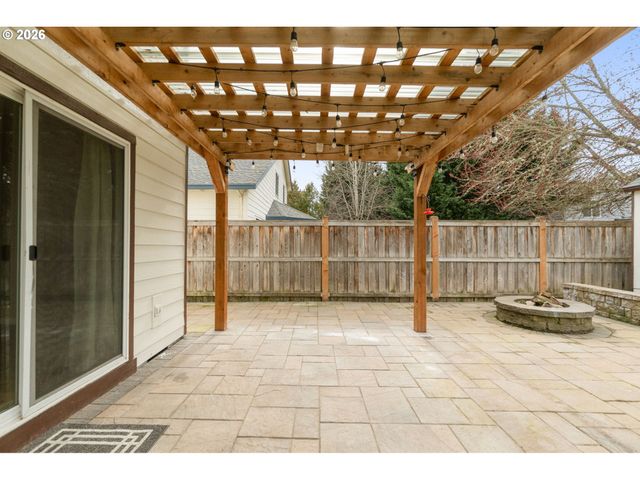 5621 Nw 179TH Ave, Portland, OR 97229