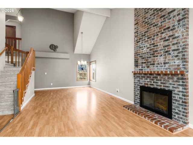 5621 Nw 179TH Ave, Portland, OR 97229