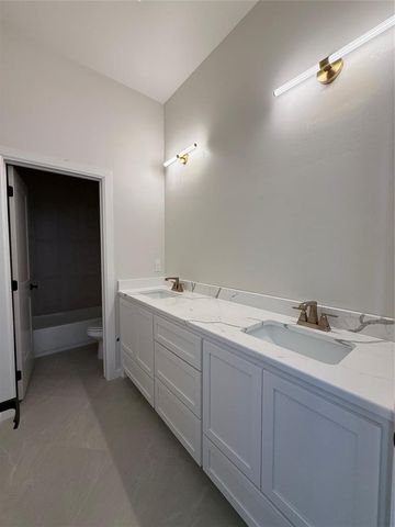 7941 Silver Spur, Edmond, OK 73007