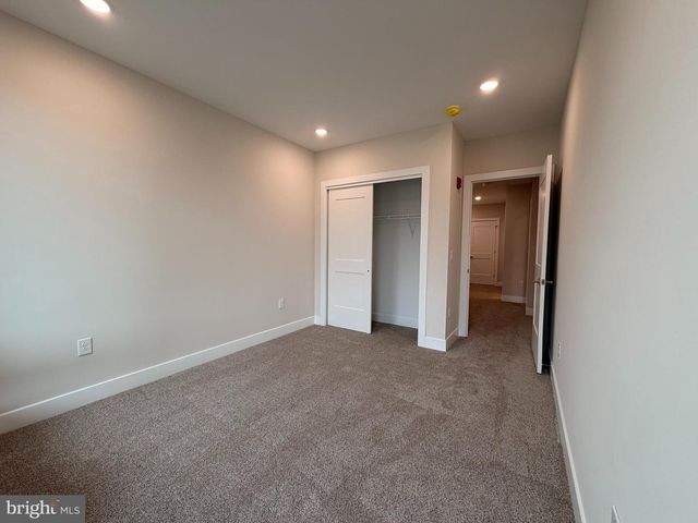 98 VILLAGE DR, Skillman, NJ 08558