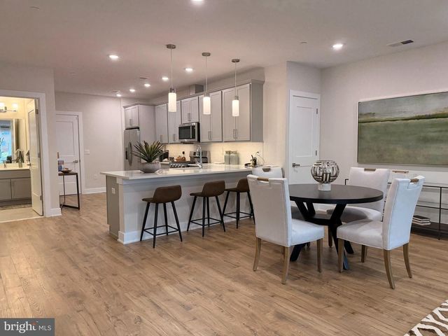 98 VILLAGE DR, Skillman, NJ 08558