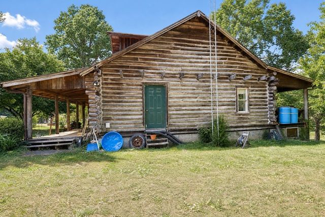 334 Wismer Rd, Camden, TN 38320