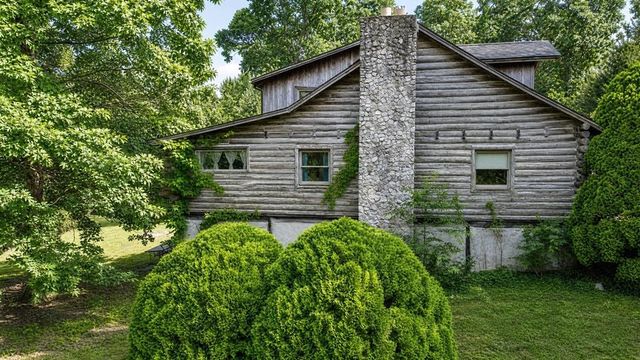 334 Wismer Rd, Camden, TN 38320