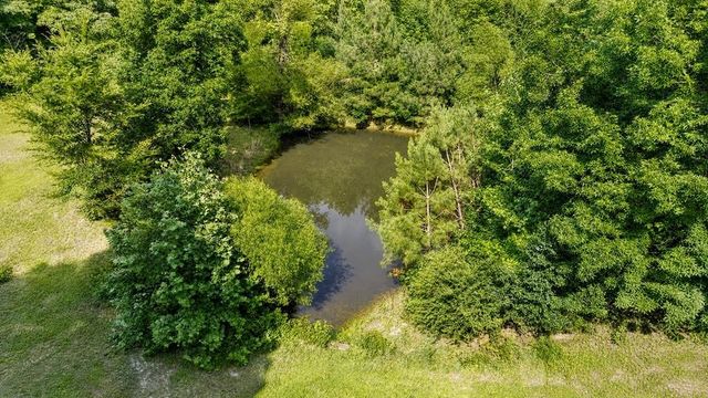 334 Wismer Rd, Camden, TN 38320