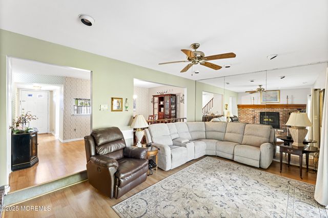 106 Wilshire Court, Old Bridge, NJ 08857