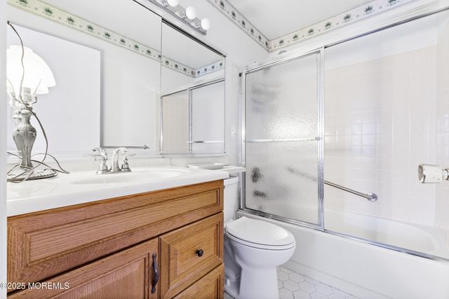 106 Wilshire Court, Old Bridge, NJ 08857