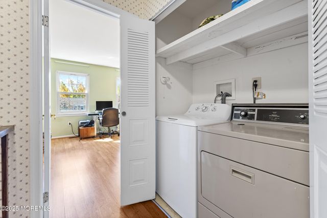 106 Wilshire Court, Old Bridge, NJ 08857