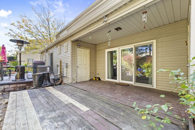 106 Wilshire Court, Old Bridge, NJ 08857