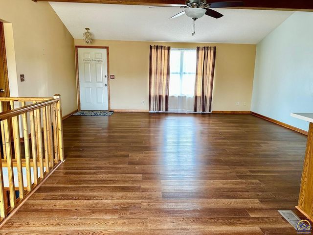 14296 123rd LN, Hoyt, KS 66440