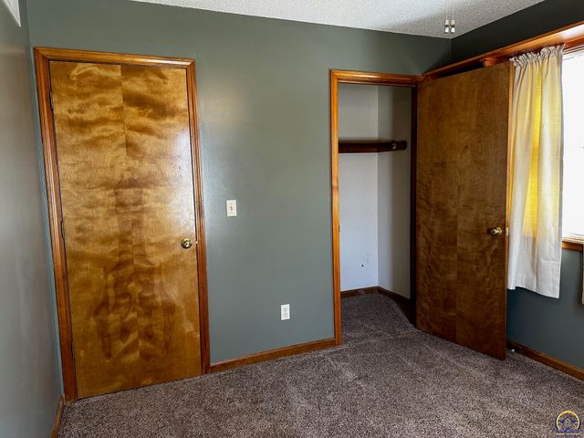 14296 123rd LN, Hoyt, KS 66440