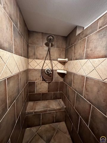 14296 123rd LN, Hoyt, KS 66440