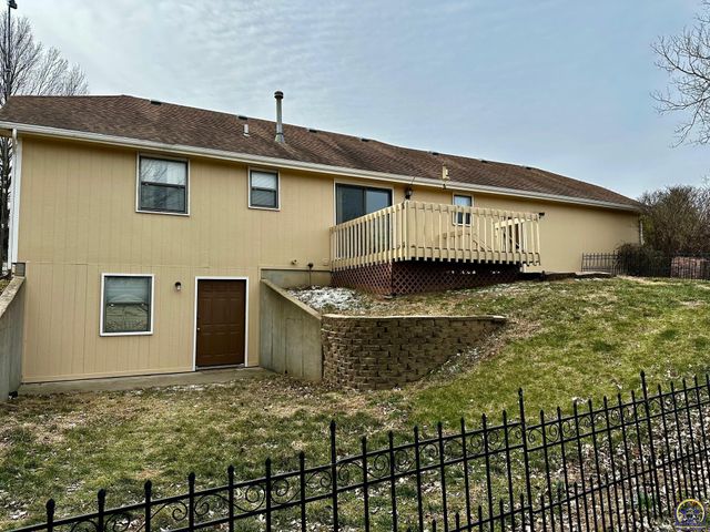 14296 123rd LN, Hoyt, KS 66440