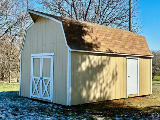 14296 123rd LN, Hoyt, KS 66440