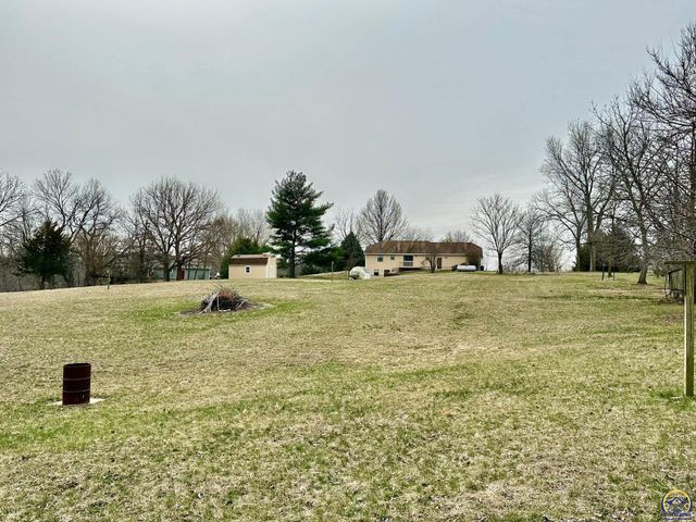 14296 123rd LN, Hoyt, KS 66440