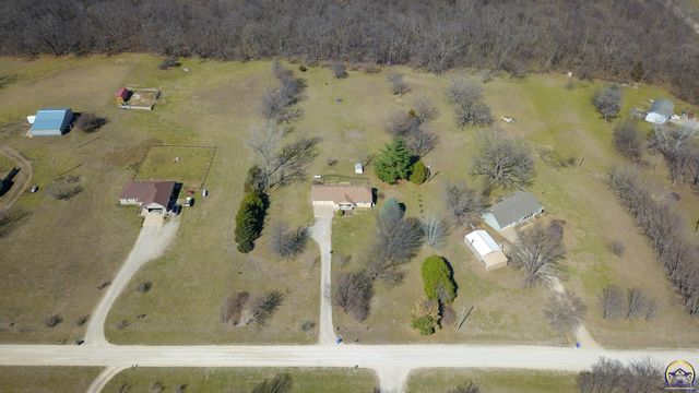 14296 123rd LN, Hoyt, KS 66440