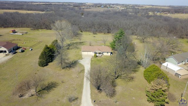 14296 123rd LN, Hoyt, KS 66440