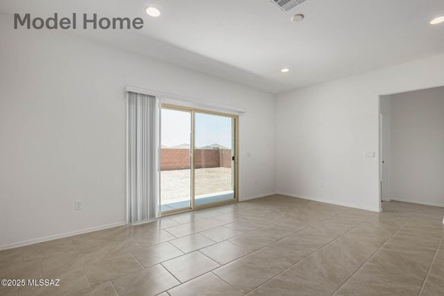 455 W Lexington Street, Vail, AZ 85641