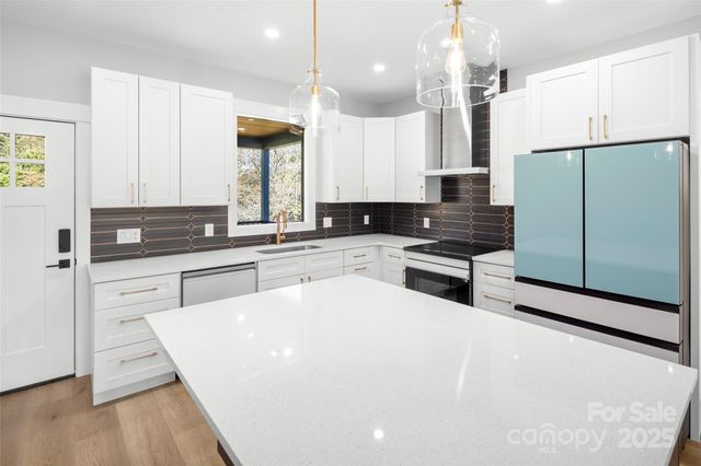 110 Scott Meadows Drive, Asheville, NC 28806