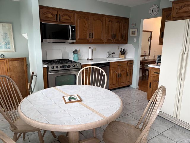 42 Sparkill Avenue, Tappan, NY 10983