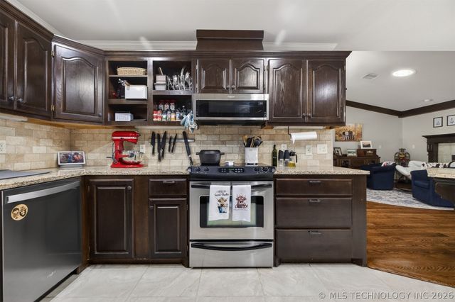 506 Rockwood Drive, Kiefer, OK 74041