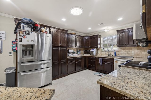 506 Rockwood Drive, Kiefer, OK 74041