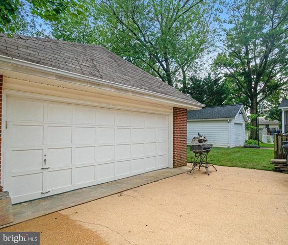 5720 5TH ST S, Arlington, VA 22204