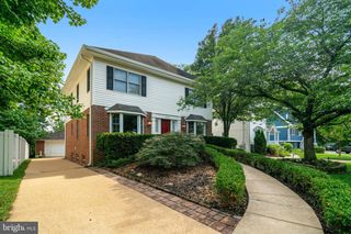 5720 5TH ST S, Arlington, VA 22204