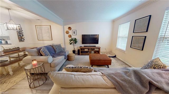 777 Westminster LN, Virginia Beach, VA 23454