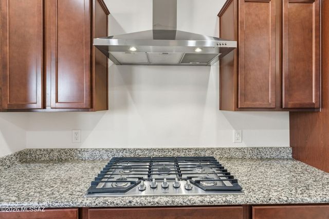 10233 E Encinas Trail, Tucson, AZ 85747