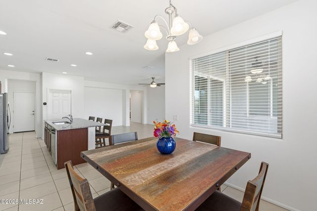 10233 E Encinas Trail, Tucson, AZ 85747