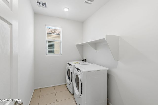 10233 E Encinas Trail, Tucson, AZ 85747