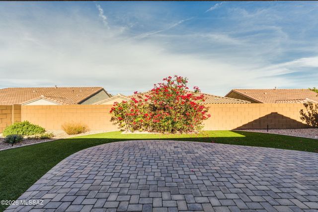 10233 E Encinas Trail, Tucson, AZ 85747