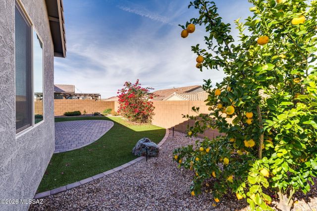 10233 E Encinas Trail, Tucson, AZ 85747