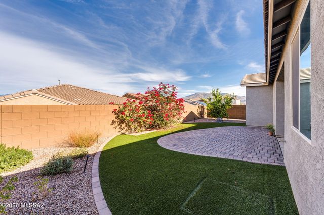 10233 E Encinas Trail, Tucson, AZ 85747