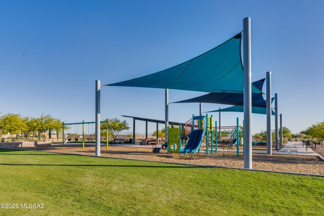 10233 E Encinas Trail, Tucson, AZ 85747