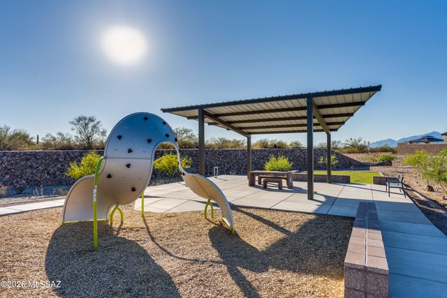 10233 E Encinas Trail, Tucson, AZ 85747